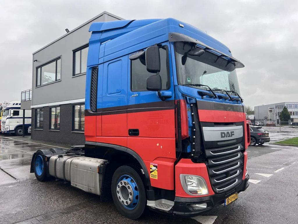 DAF XF 440 SC 4X2 MEGA 2x ALU TANK - وحدة جر: صورة 3 DAF XF 440 SC 4X2 MEGA 2x ALU TANK - وحدة جر: صورة 3