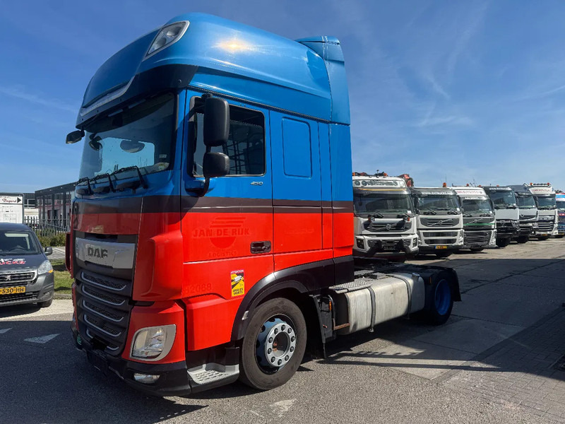 DAF XF 450 4X2 EURO 6 - وحدة جر: صورة 1 DAF XF 450 4X2 EURO 6 - وحدة جر: صورة 1