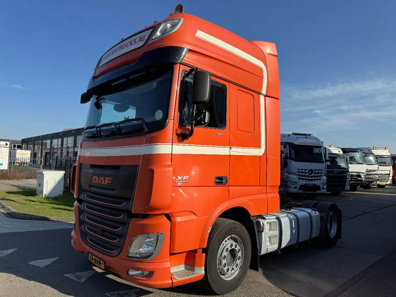 DAF XF 460 4X2 RETARDER DOUBLE TANK TÜV TILL 09-2025 DAF XF 460 4X2 RETARDER DOUBLE TANK TÜV TILL 09-2025 - وحدة جر: صورة 1 DAF XF 460 4X2 RETARDER DOUBLE TANK TÜV TILL 09-2025 DAF XF 460 4X2 RETARDER DOUBLE TANK TÜV TILL 09-2025 - وحدة جر: صورة 1