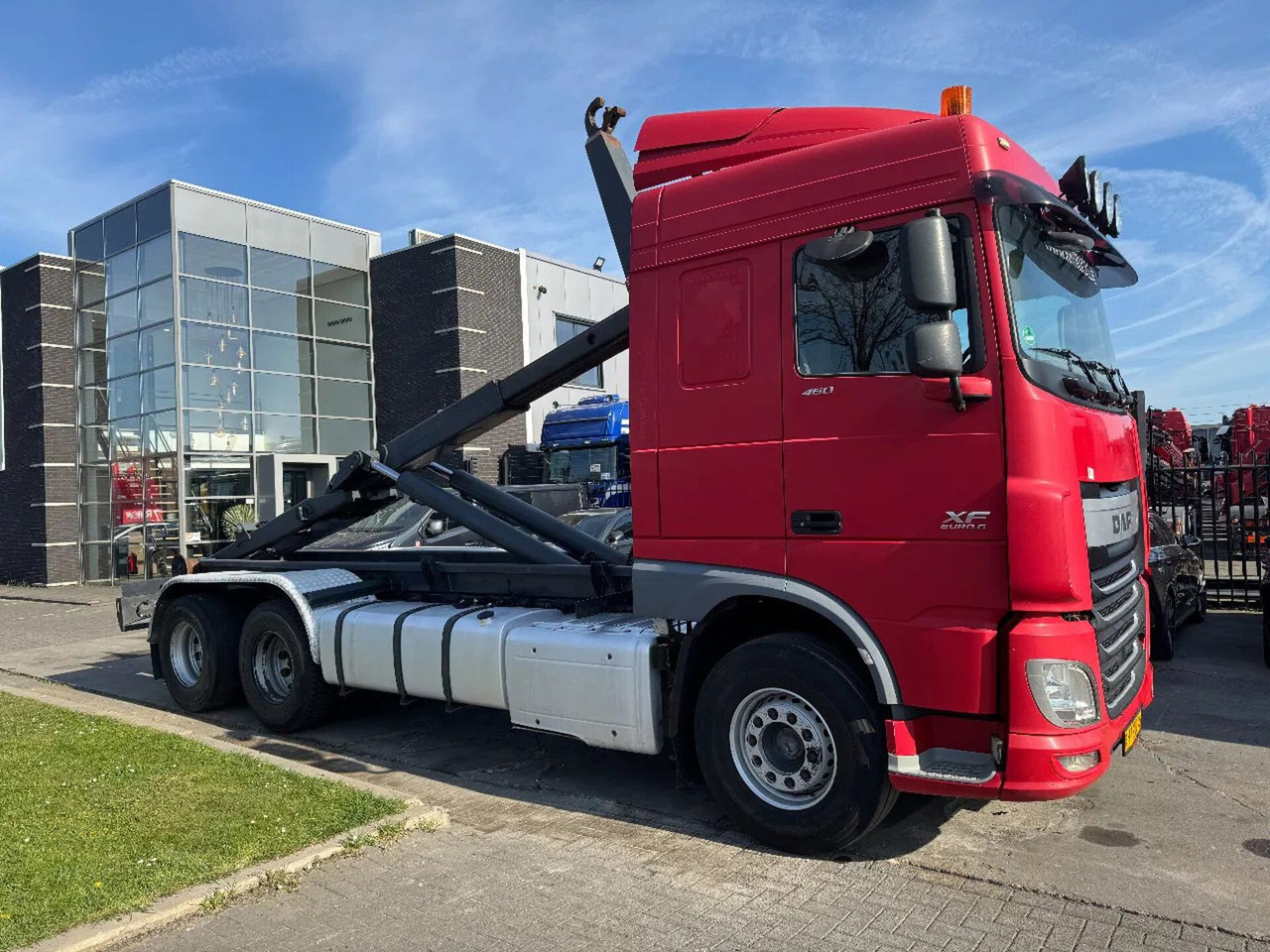 DAF XF 460 6X2 EURO 6 VDL HOOK 20T - شاحنة ذات خطاف: صورة 1 DAF XF 460 6X2 EURO 6 VDL HOOK 20T - شاحنة ذات خطاف: صورة 1