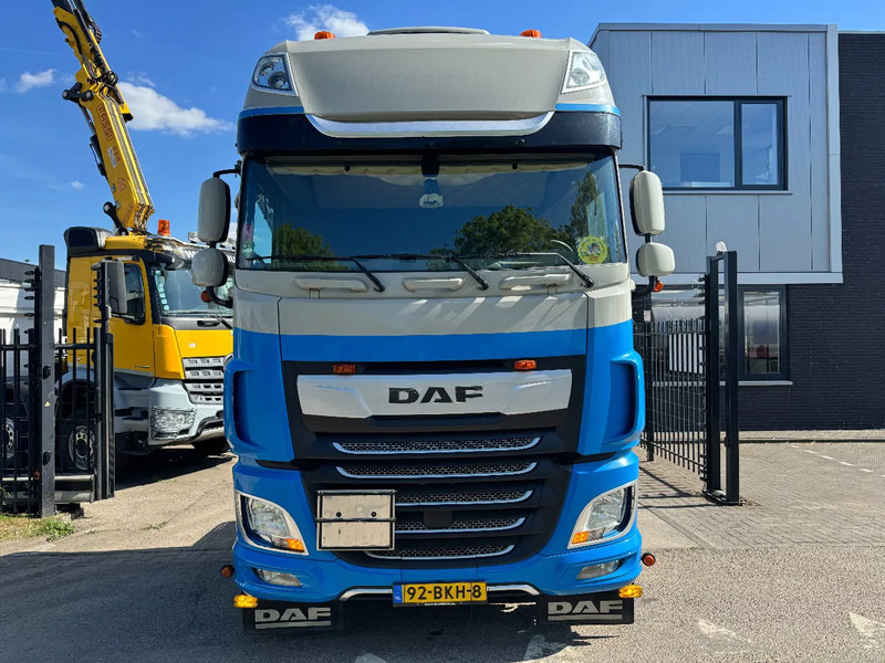 DAF XF 480 4X2 EURO 6 ADR SPECIAL INTERIOR 2018 - وحدة جر: صورة 2 DAF XF 480 4X2 EURO 6 ADR SPECIAL INTERIOR 2018 - وحدة جر: صورة 2