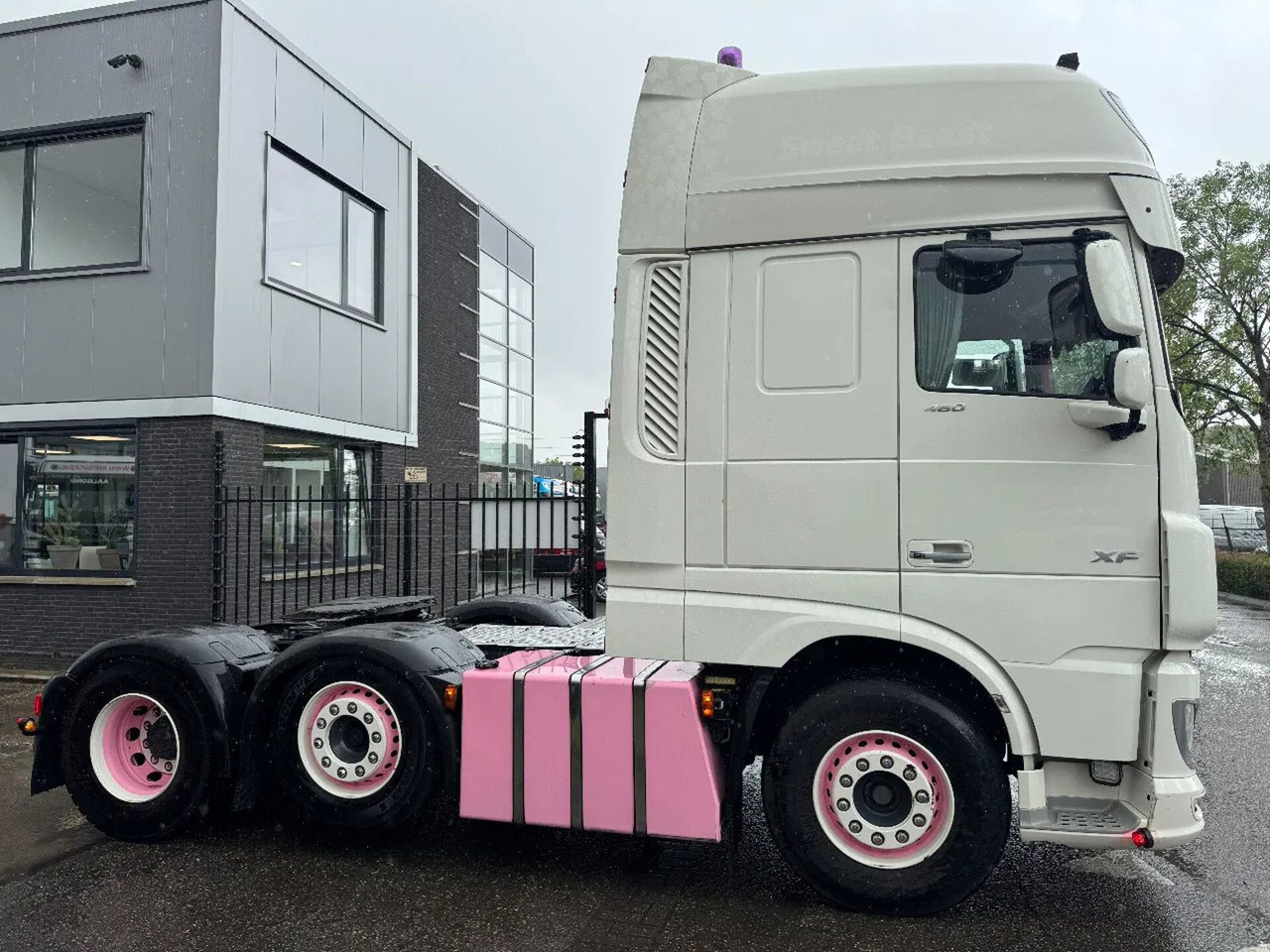 DAF XF 480 6X2 - EURO 6 + LIFT/STEERING AXLE + RETAR - وحدة جر: صورة 4 DAF XF 480 6X2 - EURO 6 + LIFT/STEERING AXLE + RETAR - وحدة جر: صورة 4