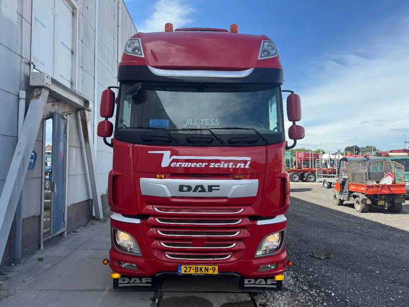 DAF XF 480 6X2 EURO 6 SKIRTS AIRCO AUTOMATIC - وحدة جر: صورة 2 DAF XF 480 6X2 EURO 6 SKIRTS AIRCO AUTOMATIC - وحدة جر: صورة 2