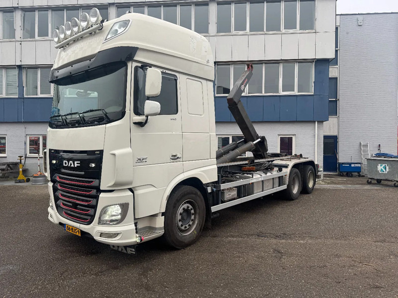 DAF XF 510 6X2 EURO 6 VDL 30T HOOK 2017 - شاحنة ذات خطاف: صورة 1 DAF XF 510 6X2 EURO 6 VDL 30T HOOK 2017 - شاحنة ذات خطاف: صورة 1