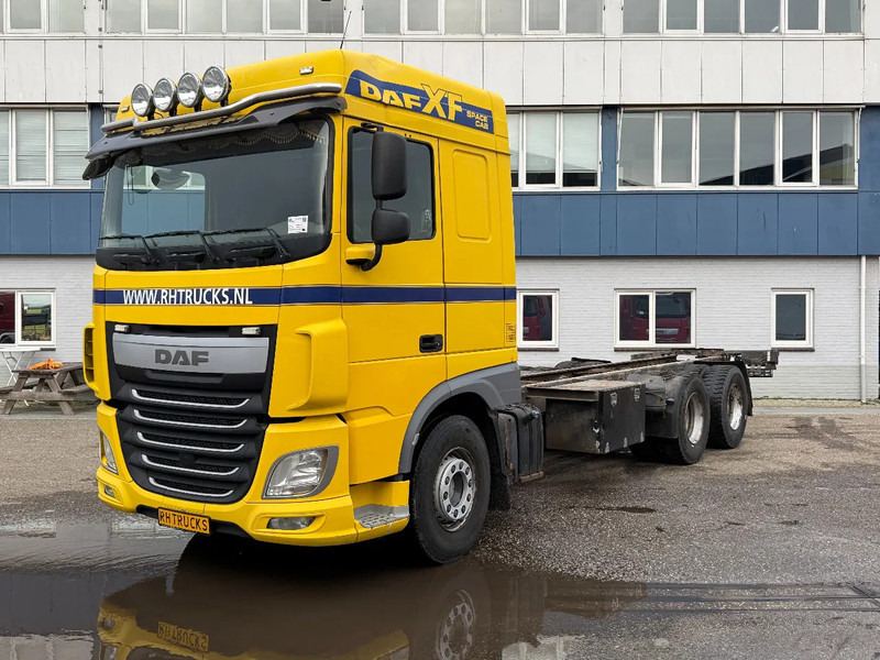 DAF XF 510 6X4 EURO 6 + RETARDER - شاحنة هيكل كابينة: صورة 1 DAF XF 510 6X4 EURO 6 + RETARDER - شاحنة هيكل كابينة: صورة 1