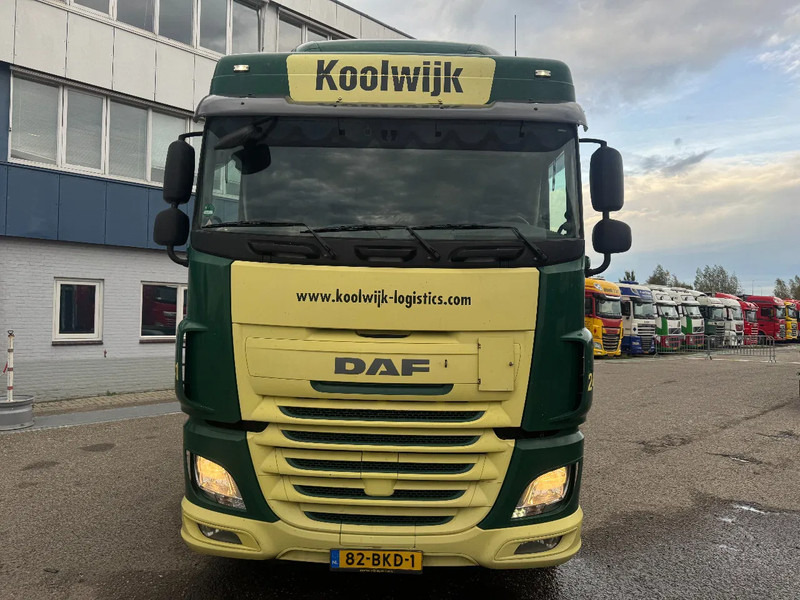 DAF XF 510 8X2 EURO 6 RETARDER TÜV TILL 08-2026 - شاحنات الحاويات / جسم علوي قابل للتغيير شاحنة: صورة 2 DAF XF 510 8X2 EURO 6 RETARDER TÜV TILL 08-2026 - شاحنات الحاويات / جسم علوي قابل للتغيير شاحنة: صورة 2