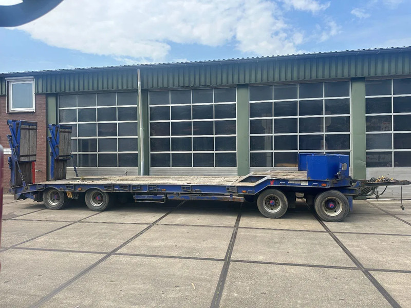Diversen MUELLER-MITTELTAL, 4 AXLE, DOUBLE HYDRAULIC RAMPS. - مقطورة مسطحة منخفضة: صورة 2 Diversen MUELLER-MITTELTAL, 4 AXLE, DOUBLE HYDRAULIC RAMPS. - مقطورة مسطحة منخفضة: صورة 2