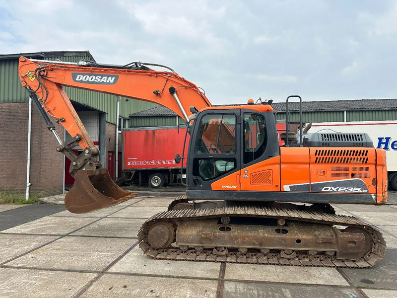 Doosan DX235LC 5 - ONLY 4226 HOURS - - حفار زحاف: صورة 1 Doosan DX235LC 5 - ONLY 4226 HOURS - - حفار زحاف: صورة 1