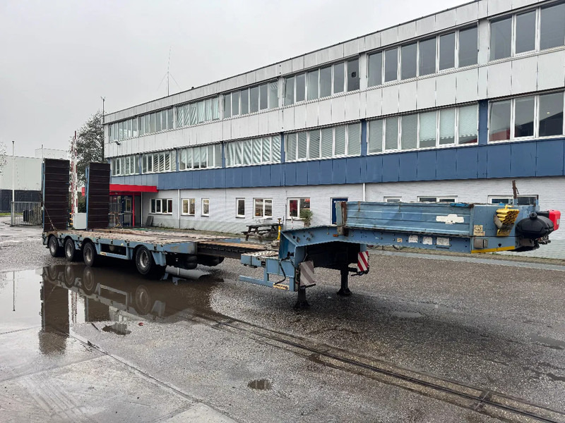 Faymonville TL4S 2,8M EXTENDABLE + HYDRAULIC RAMPS 3 AXLE STEERING - عربة منخفضة مسطحة نصف مقطورة: صورة 2 Faymonville TL4S 2,8M EXTENDABLE + HYDRAULIC RAMPS 3 AXLE STEERING - عربة منخفضة مسطحة نصف مقطورة: صورة 2