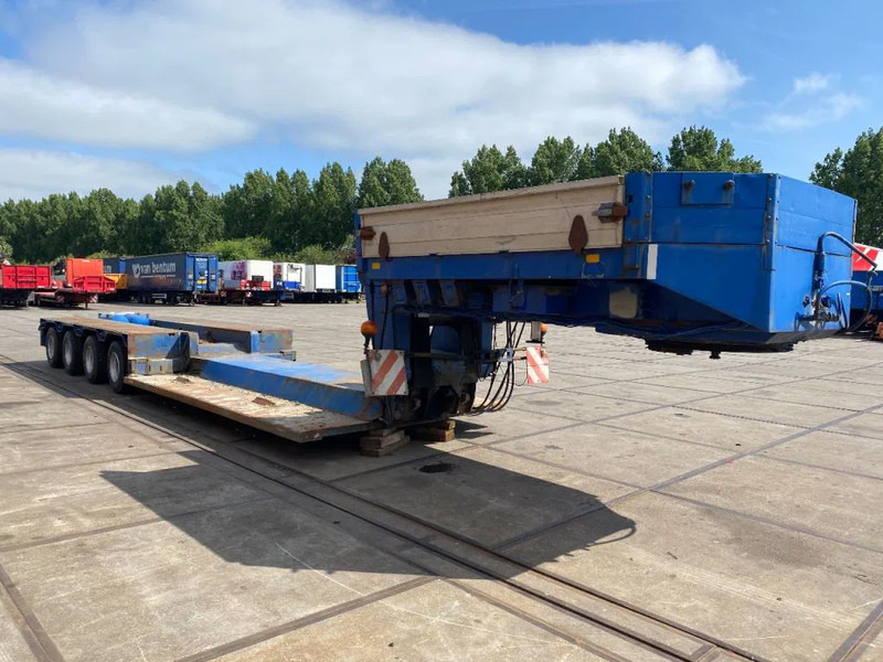 Goldhofer 4 AXEL STEERING - عربة منخفضة مسطحة نصف مقطورة: صورة 2 Goldhofer 4 AXEL STEERING - عربة منخفضة مسطحة نصف مقطورة: صورة 2