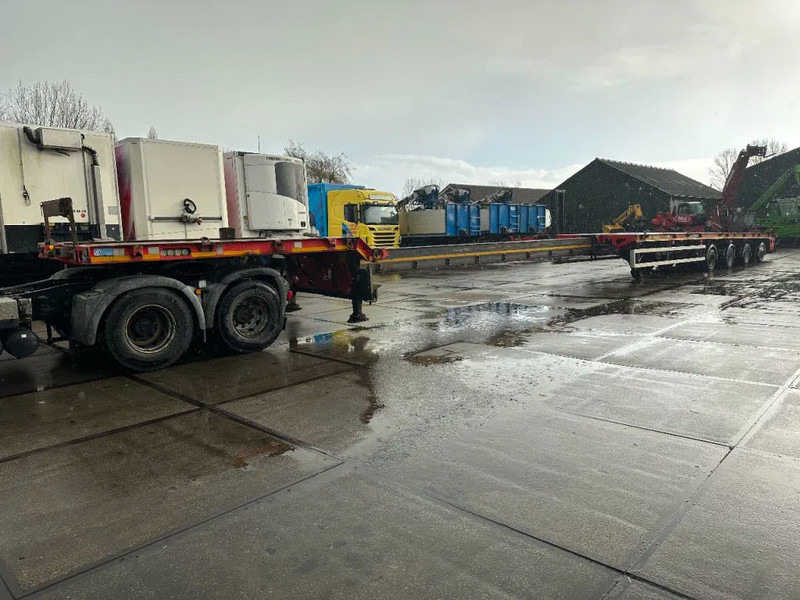 Goldhofer TRIPPLE EXTENDABLE , TOTALE 51 M 4 AXLE STEERING - عربة منخفضة مسطحة نصف مقطورة: صورة 3 Goldhofer TRIPPLE EXTENDABLE , TOTALE 51 M 4 AXLE STEERING - عربة منخفضة مسطحة نصف مقطورة: صورة 3