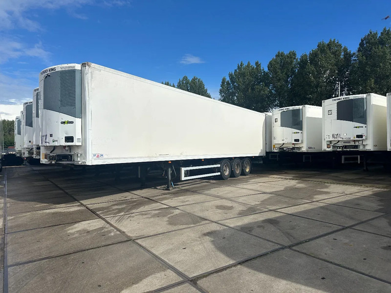 Gray and Adams 6X THERMO KING SLX 200 -13,4X2,5X2,6 METER - BPW DRUM BRAKES - نصف مقطورة مُبرِّدة: صورة 1 Gray and Adams 6X THERMO KING SLX 200 -13,4X2,5X2,6 METER - BPW DRUM BRAKES - نصف مقطورة مُبرِّدة: صورة 1
