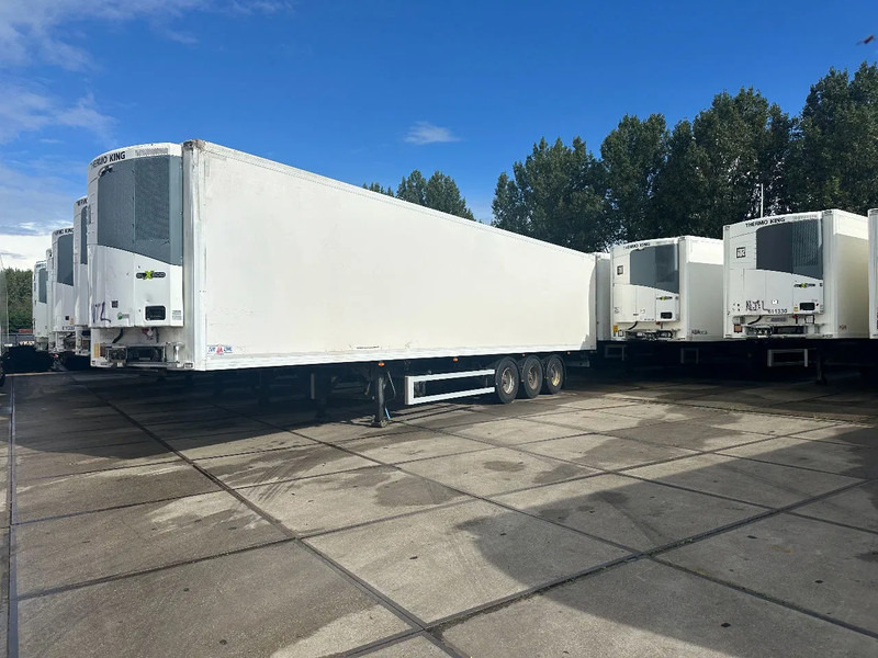 Gray and Adams 6X THERMO KING SLX 200 -13,4X2,5X2,6 METER - BPW DRUM BRAKES - نصف مقطورة مُبرِّدة: صورة 1 Gray and Adams 6X THERMO KING SLX 200 -13,4X2,5X2,6 METER - BPW DRUM BRAKES - نصف مقطورة مُبرِّدة: صورة 1