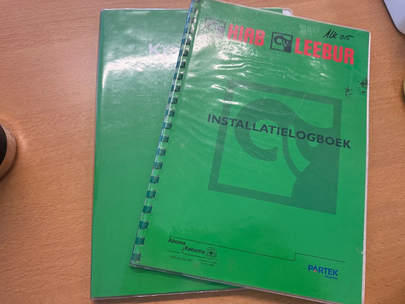 Hiab R330-F4 REMOTE CONTROLE AN STAMPS, HATZ MOTOR - ذراع تطويل: صورة 5 Hiab R330-F4 REMOTE CONTROLE AN STAMPS, HATZ MOTOR - ذراع تطويل: صورة 5