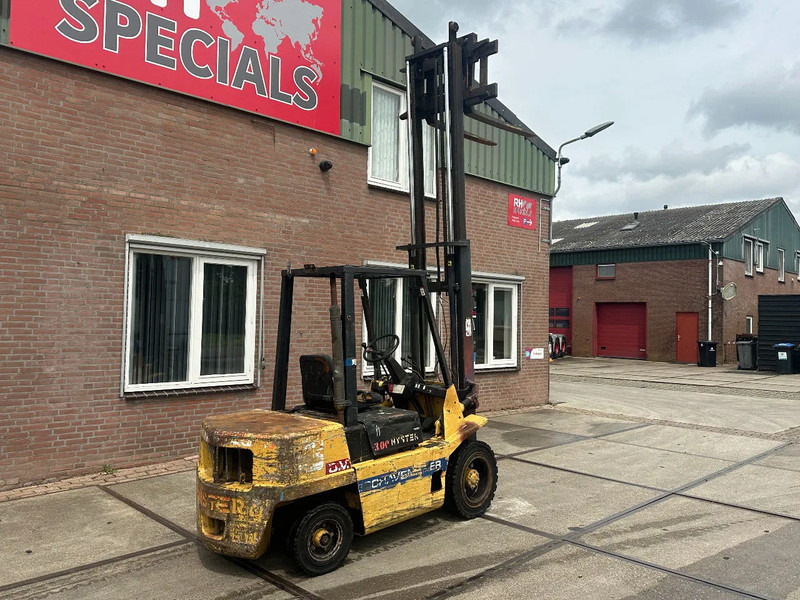 Hyster H3.00XL - 3 TONS - رافعة شوكية ديزل: صورة 4 Hyster H3.00XL - 3 TONS - رافعة شوكية ديزل: صورة 4