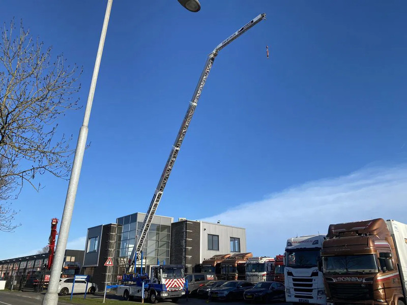 Iveco EuroCargo 90 E18 - EURO 5 + KLAAS ALU-KRAN 30 METER MET REMOTE - شاحنة كرين: صورة 4 Iveco EuroCargo 90 E18 - EURO 5 + KLAAS ALU-KRAN 30 METER MET REMOTE - شاحنة كرين: صورة 4