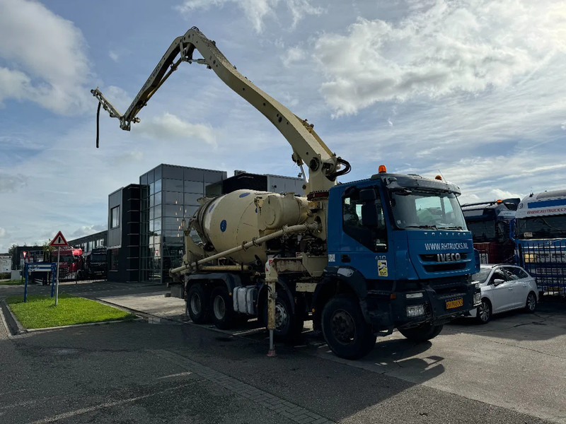 Iveco Eurotrakker 410 8X4 CIFA PUMP 24M + MIXER FULL STEEL + REMOTE CONTROL - مضخة خرسانة: صورة 2 Iveco Eurotrakker 410 8X4 CIFA PUMP 24M + MIXER FULL STEEL + REMOTE CONTROL - مضخة خرسانة: صورة 2