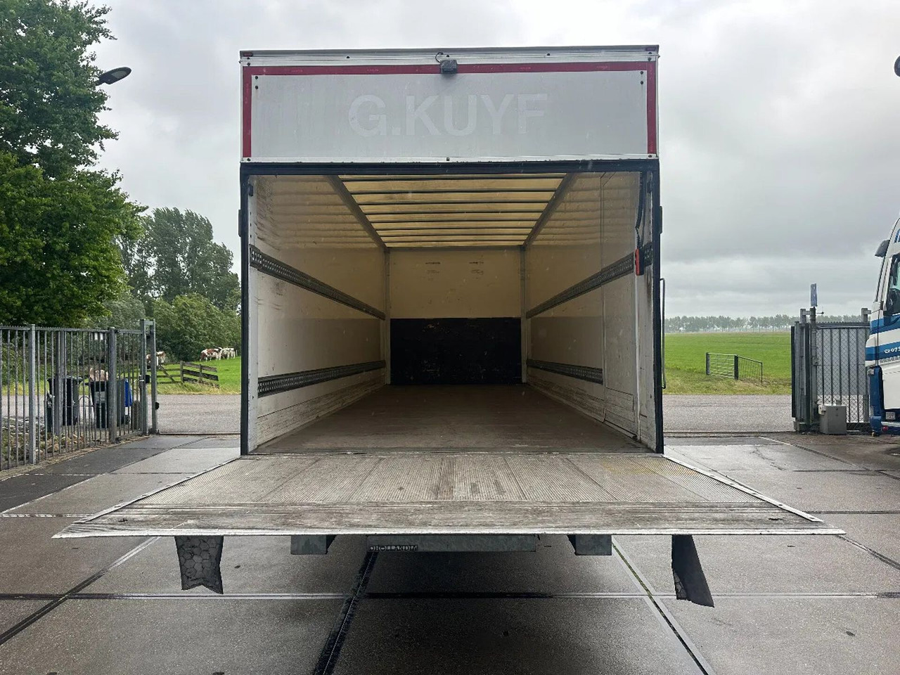 Iveco ML 120 -220 L, DHOLLANDIA LIFT, BOX 726X250X240 - شاحنة مقفلة: صورة 5 Iveco ML 120 -220 L, DHOLLANDIA LIFT, BOX 726X250X240 - شاحنة مقفلة: صورة 5