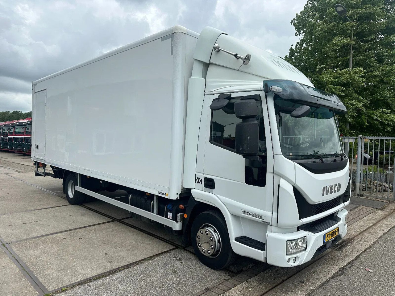 Iveco ML 120 -220 L, DHOLLANDIA LIFT, BOX 730X250X240 - شاحنة مقفلة: صورة 3 Iveco ML 120 -220 L, DHOLLANDIA LIFT, BOX 730X250X240 - شاحنة مقفلة: صورة 3
