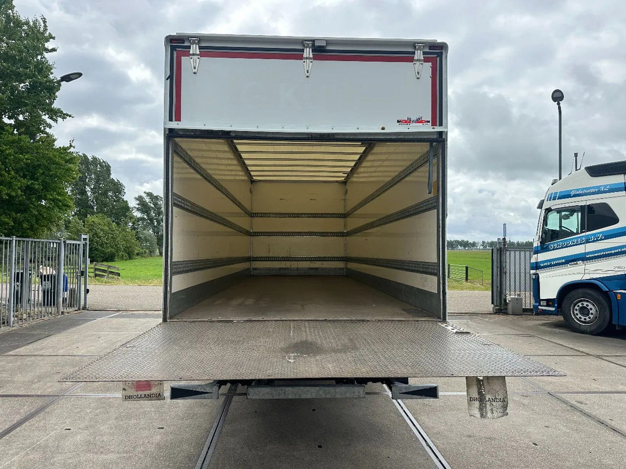 Iveco ML 150 -220, DHOLLANDIA LIFT, BOX 760X250X250 CM - شاحنة مقفلة: صورة 5 Iveco ML 150 -220, DHOLLANDIA LIFT, BOX 760X250X250 CM - شاحنة مقفلة: صورة 5