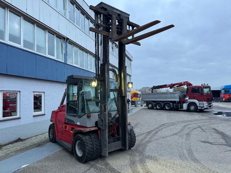 Kalmar DCF 80-9 8000 KG 3500 MM LIFT HEIGHT FORK POSITIONER - رافعة شوكية ديزل: صورة 3 Kalmar DCF 80-9 8000 KG 3500 MM LIFT HEIGHT FORK POSITIONER - رافعة شوكية ديزل: صورة 3