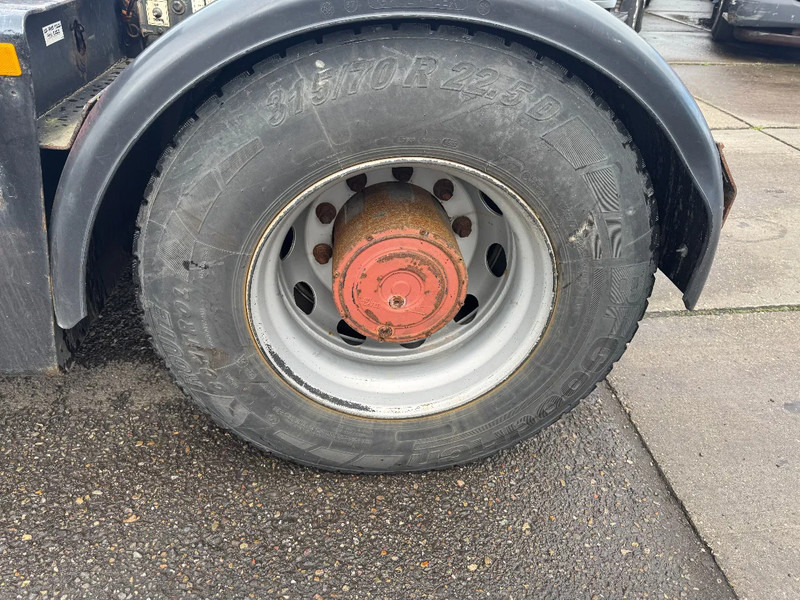 جرار المحطة Kalmar TT612D 4X2: صورة 10 جرار المحطة Kalmar TT612D 4X2: صورة 10