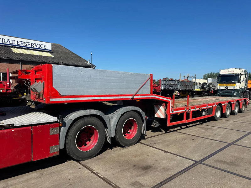Kässbohrer 4 AXLE LAST 2 STEERING, EXTENDABLE - عربة منخفضة مسطحة نصف مقطورة: صورة 1 Kässbohrer 4 AXLE LAST 2 STEERING, EXTENDABLE - عربة منخفضة مسطحة نصف مقطورة: صورة 1