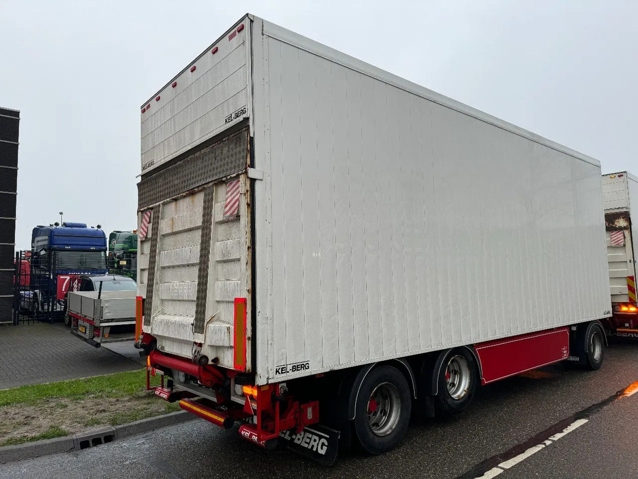 Kel-Berg D24B3 - 3 AXLE BPW + ZEPRO ZHD 250-155 MA - مقطورة صندوق مغلق: صورة 3 Kel-Berg D24B3 - 3 AXLE BPW + ZEPRO ZHD 250-155 MA - مقطورة صندوق مغلق: صورة 3