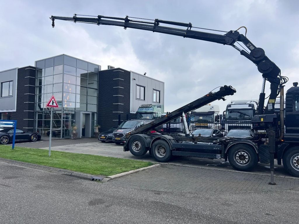 شاحنة ذات خطاف MAN TGS 35.440 8X2-4 + HIAB 220C-5 REMOTE + CABLE LI: صورة 6