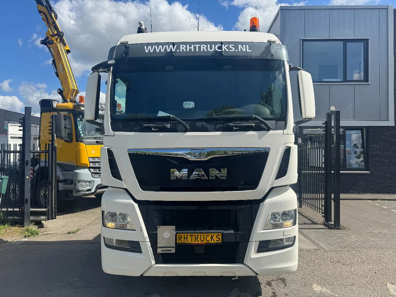 MAN TGX 26.480 6X2 EURO 6 SPOILERS AUTOMATIC - وحدة جر: صورة 2 MAN TGX 26.480 6X2 EURO 6 SPOILERS AUTOMATIC - وحدة جر: صورة 2
