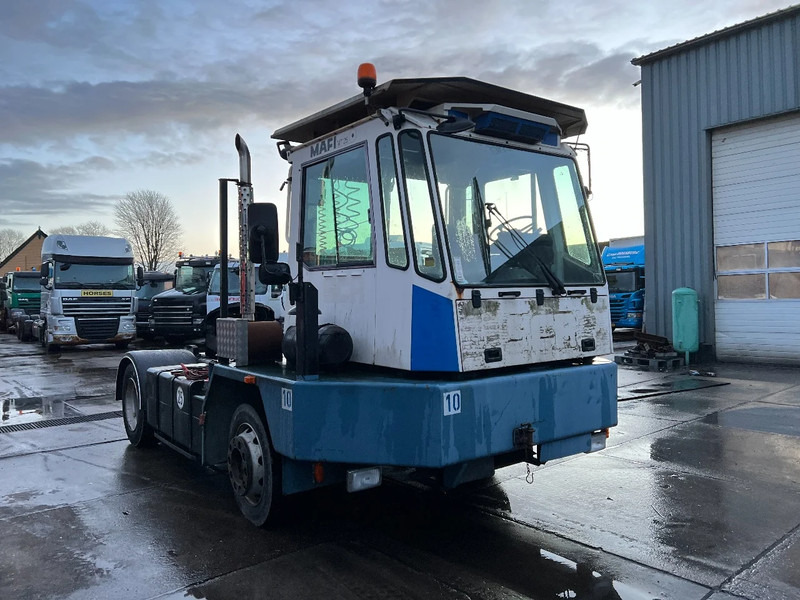 Mafi MT25T131C 4X2 *GEARBOX DON'T GO IN REVERSE* MT25T131C - جرار المحطة: صورة 3 Mafi MT25T131C 4X2 *GEARBOX DON'T GO IN REVERSE* MT25T131C - جرار المحطة: صورة 3