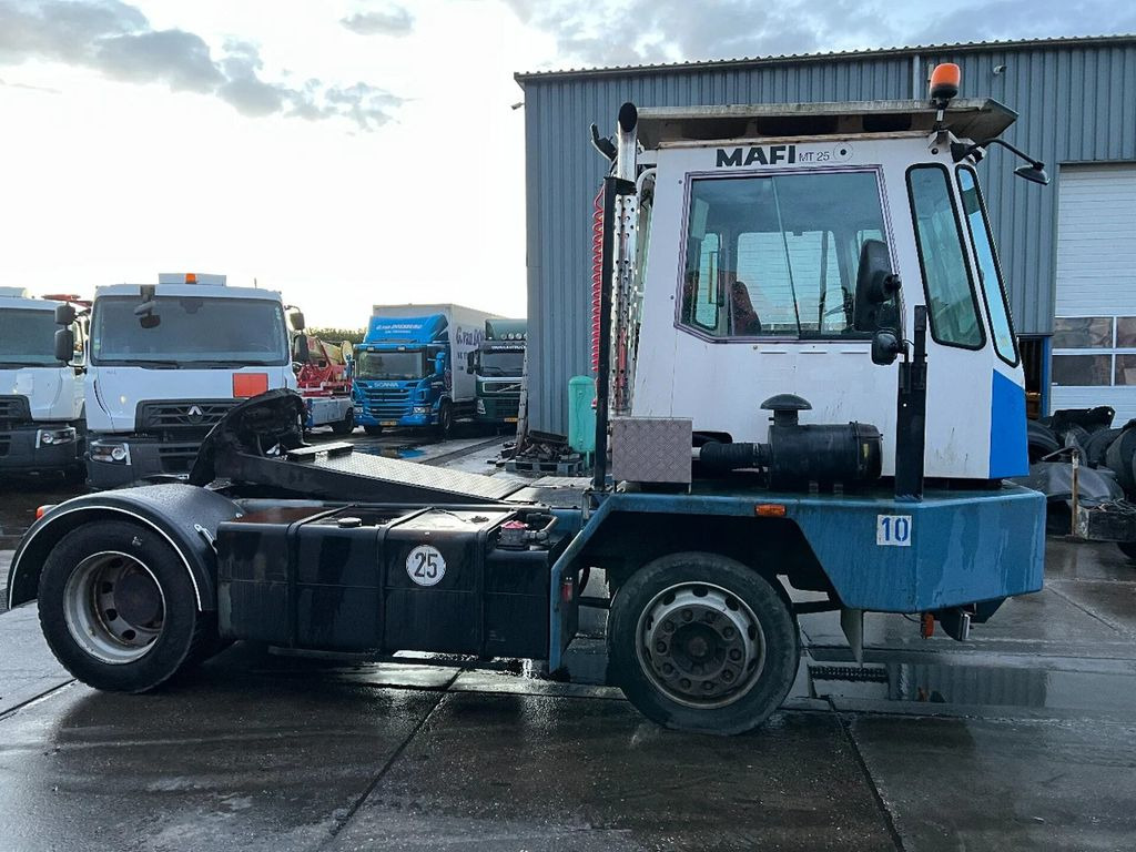 Mafi MT25T131C 4X2 *GEARBOX DON'T GO IN R - جرار المحطة: صورة 4 Mafi MT25T131C 4X2 *GEARBOX DON'T GO IN R - جرار المحطة: صورة 4
