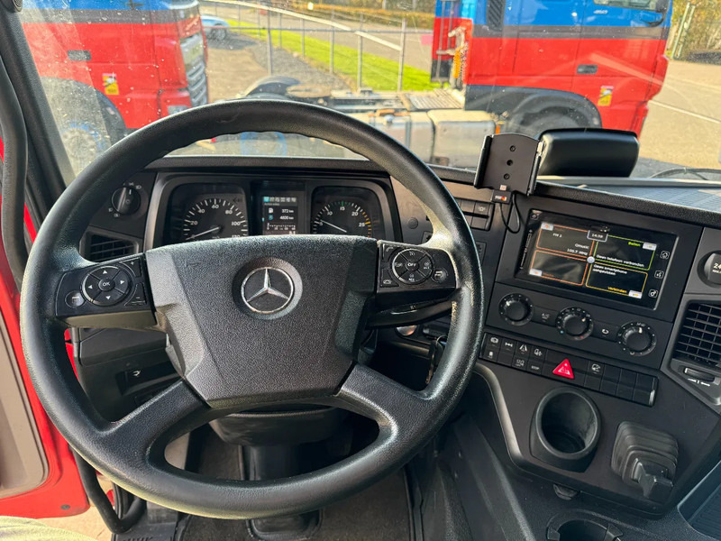 شاحنة مقفلة Mercedes-Benz Antos 1924 - 4X2 - EURO 6 + DHOLLANDIA LIFT + ONLY 490.406 KM: صورة 19