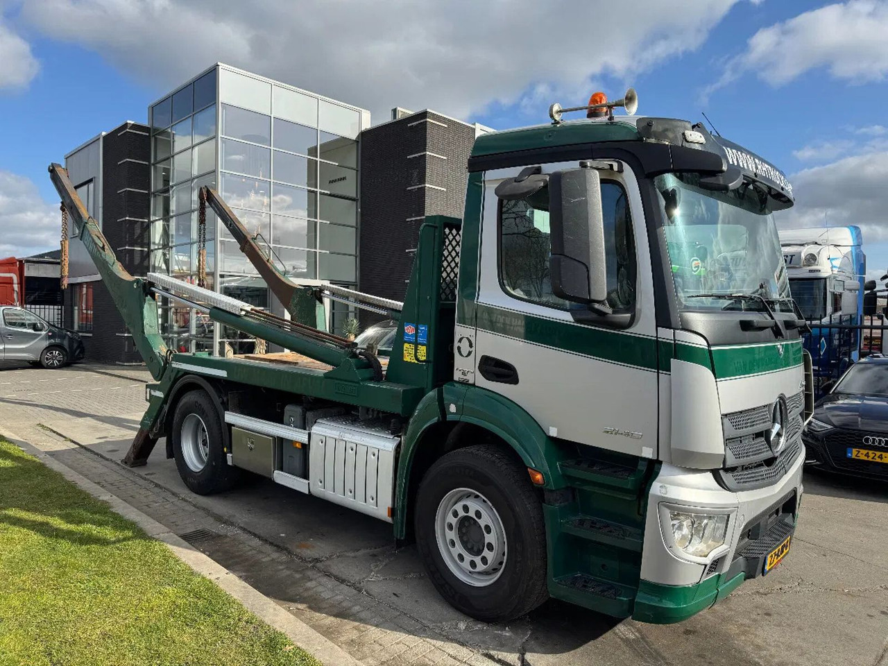 Mercedes-Benz Antos 2140 - 4X2 - EURO 6 + HYVALIFT NG2014TAXL - شاحنة نقل المخلفات: صورة 2 Mercedes-Benz Antos 2140 - 4X2 - EURO 6 + HYVALIFT NG2014TAXL - شاحنة نقل المخلفات: صورة 2