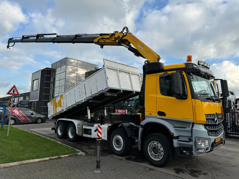 Mercedes-Benz Arocs 4448 8X4 + EURO 6 + FASSI F315 + REMOTE + KIPPER + STEERING AXLE - شاحنة قلاب, شاحنة كرين: صورة 2 Mercedes-Benz Arocs 4448 8X4 + EURO 6 + FASSI F315 + REMOTE + KIPPER + STEERING AXLE - شاحنة قلاب, شاحنة كرين: صورة 2