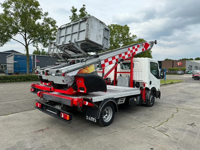 Nissan 3X UNIT CABSTAR 35.13 + LIFT 25 METER + REMOTE CONTROL EURO 6 - شاحنة التوصيل: صورة 3 Nissan 3X UNIT CABSTAR 35.13 + LIFT 25 METER + REMOTE CONTROL EURO 6 - شاحنة التوصيل: صورة 3