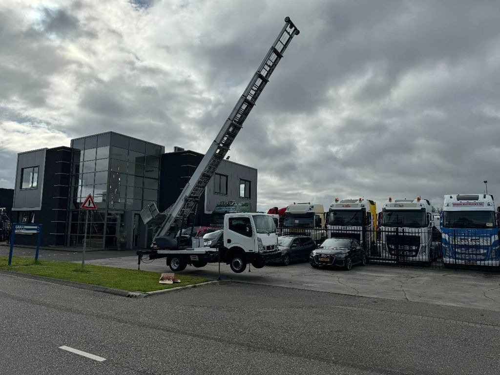 Nissan CABSTAR 35.13 EURO 6 + LIFT 25 METER + REMOTE CO - منصة تلسكوبية محمولة على شاحنة: صورة 1 Nissan CABSTAR 35.13 EURO 6 + LIFT 25 METER + REMOTE CO - منصة تلسكوبية محمولة على شاحنة: صورة 1
