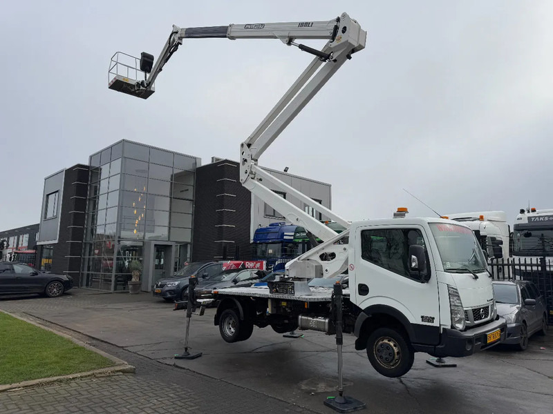 Nissan Cabstar 35.12 + ISOLI 21 METER AERIAL PLATFORM - شاحنة التوصيل: صورة 3 Nissan Cabstar 35.12 + ISOLI 21 METER AERIAL PLATFORM - شاحنة التوصيل: صورة 3