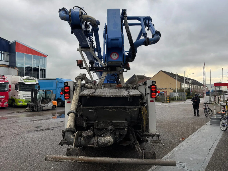 Scania G490 8X4 SCHWING S 47 R + REMOTE CONTROL FULL 2018! HUB REDUCTION - مضخة خرسانة: صورة 5 Scania G490 8X4 SCHWING S 47 R + REMOTE CONTROL FULL 2018! HUB REDUCTION - مضخة خرسانة: صورة 5