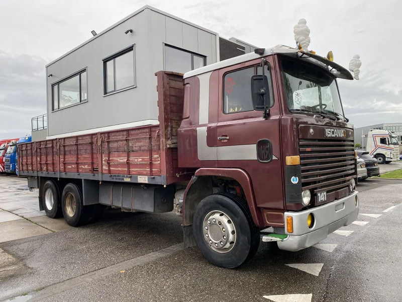 Scania LB141 V8 141 V8 - 6X2 - BOX 7,35 METER - شاحنات مسطحة: صورة 3 Scania LB141 V8 141 V8 - 6X2 - BOX 7,35 METER - شاحنات مسطحة: صورة 3