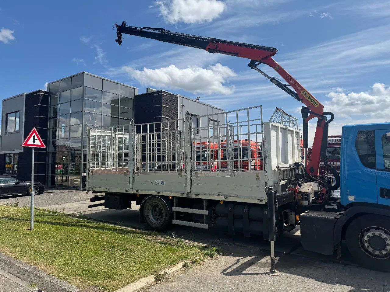 Scania P280 4X2 EURO 6 PALFINGER PK12002 + REMOTE CONTR - شاحنات مسطحة, شاحنة كرين: صورة 4 Scania P280 4X2 EURO 6 PALFINGER PK12002 + REMOTE CONTR - شاحنات مسطحة, شاحنة كرين: صورة 4