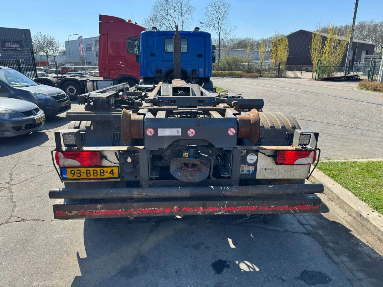 Scania P360 8X4 - EURO 5 + VDL 25T HOOK + TÜV 08-2025 - شاحنة ذات خطاف: صورة 5 Scania P360 8X4 - EURO 5 + VDL 25T HOOK + TÜV 08-2025 - شاحنة ذات خطاف: صورة 5