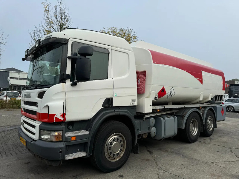 Scania P400 6X2 - EURO 5 + 3 CAMBER + LIFTING AXLE - شاحنة صهريج: صورة 1 Scania P400 6X2 - EURO 5 + 3 CAMBER + LIFTING AXLE - شاحنة صهريج: صورة 1