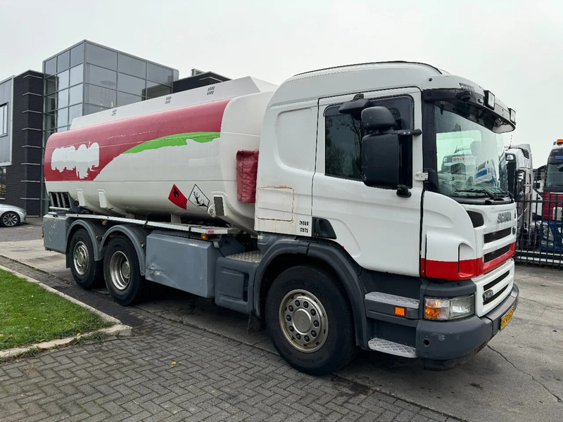 Scania P400 6X2 - EURO 5 + 3 CAMBER + LIFTING AXLE - شاحنة صهريج: صورة 3 Scania P400 6X2 - EURO 5 + 3 CAMBER + LIFTING AXLE - شاحنة صهريج: صورة 3