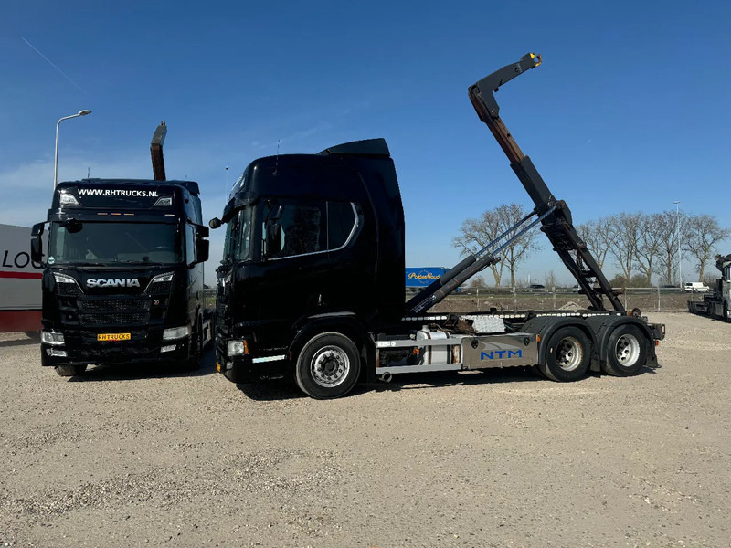 Scania R580 V8 6X2 VDL HOOK 20T RETARDER EURO 6 2 UNITS - شاحنة ذات خطاف: صورة 2 Scania R580 V8 6X2 VDL HOOK 20T RETARDER EURO 6 2 UNITS - شاحنة ذات خطاف: صورة 2