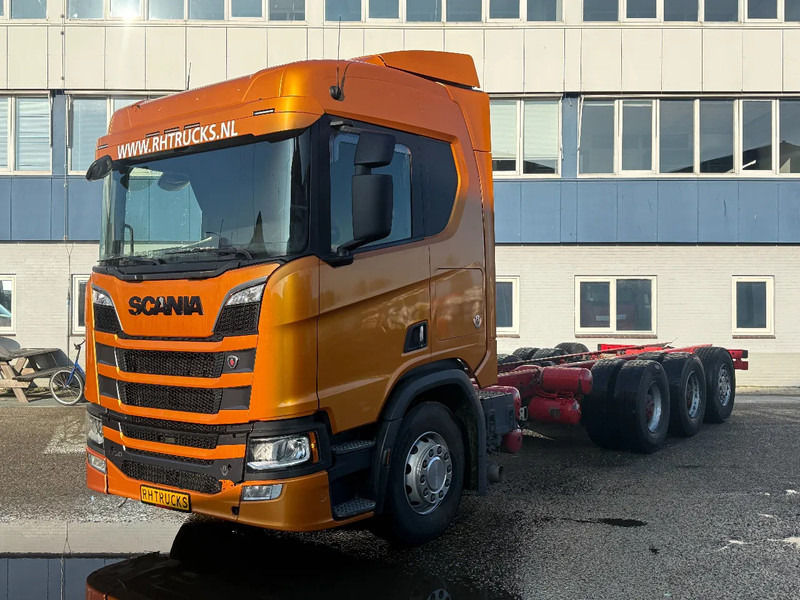 Scania R730 V8 NGS 8X4 EURO 6 + RETARDER - BIG AXLES - شاحنة هيكل كابينة: صورة 1 Scania R730 V8 NGS 8X4 EURO 6 + RETARDER - BIG AXLES - شاحنة هيكل كابينة: صورة 1