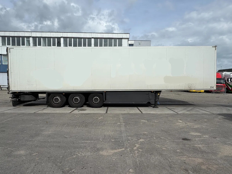 Schmitz Cargobull SKO 24 + THERMO KING SLX 300 D/E TÜV TILL 02-2026 - نصف مقطورة مُبرِّدة: صورة 4 Schmitz Cargobull SKO 24 + THERMO KING SLX 300 D/E TÜV TILL 02-2026 - نصف مقطورة مُبرِّدة: صورة 4
