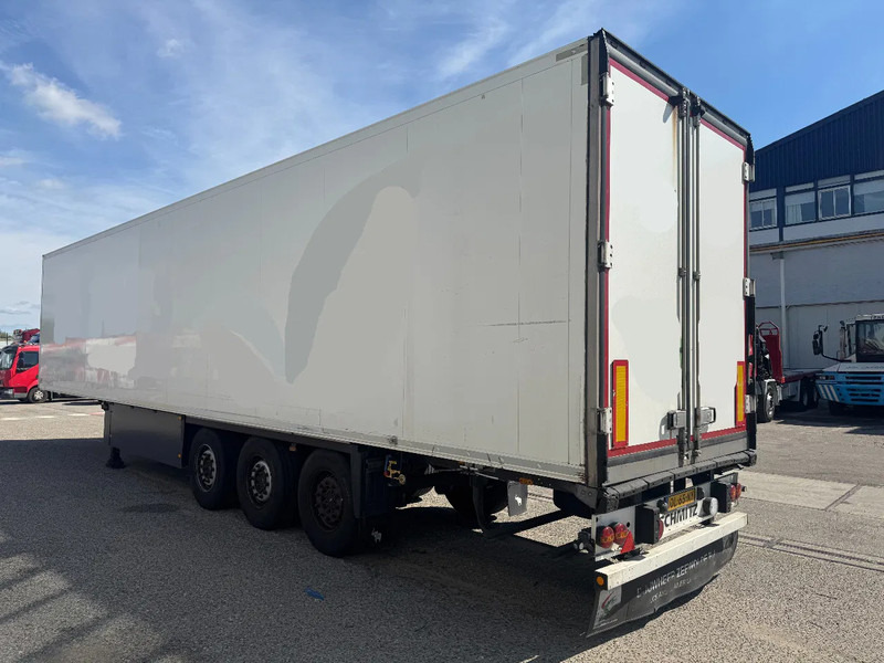 Schmitz Cargobull SKO 24 THERMO KING SLX300 D/E 3 AXLE TÜV TILL 03-2026 - نصف مقطورة مُبرِّدة: صورة 4 Schmitz Cargobull SKO 24 THERMO KING SLX300 D/E 3 AXLE TÜV TILL 03-2026 - نصف مقطورة مُبرِّدة: صورة 4