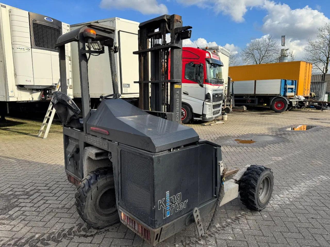 Terberg TKL-MC-3X3 - 2000KG 3,2 LIFTING HEIGHT - رافعة شوكية مثبتة على شاحنة: صورة 4 Terberg TKL-MC-3X3 - 2000KG 3,2 LIFTING HEIGHT - رافعة شوكية مثبتة على شاحنة: صورة 4