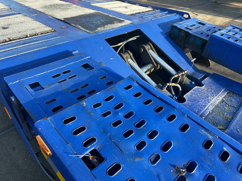 نصف مقطورة نقل السيارات VS MONT 3 TRUCKS + WINCH: صورة 11 نصف مقطورة نقل السيارات VS MONT 3 TRUCKS + WINCH: صورة 11